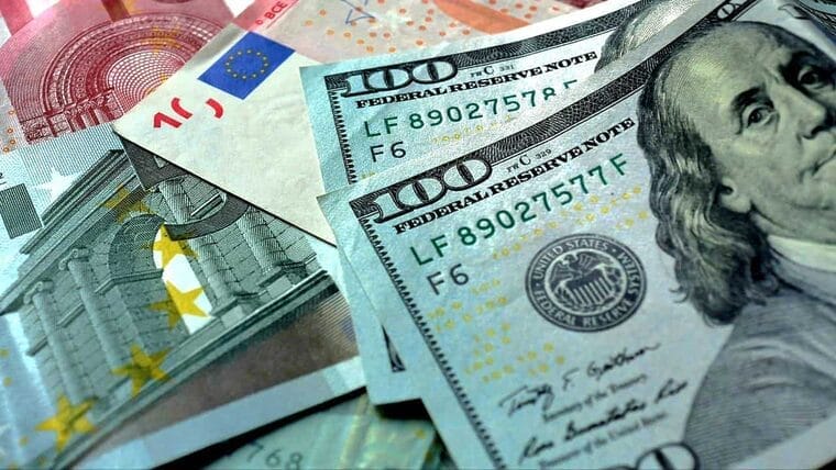 Así está el dólar y la demás divisas en Cuba hoy