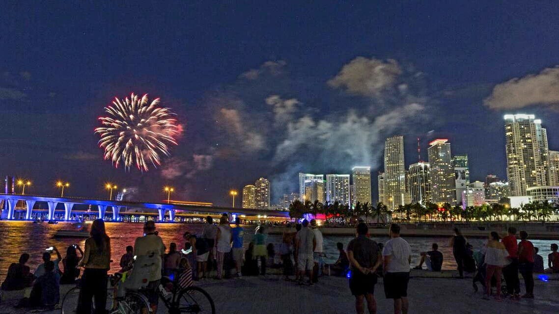 10 mejores lugares para ver los fuegos artificiales del 4 de julio en Miami