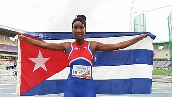 La jabalinista cubana Yiselena Ballar SE FUGA