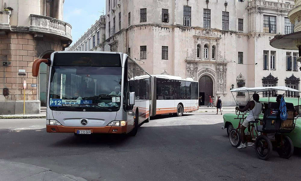 Ómnibus donados de Bélgica: ni nuevos, ni con aires acondicionados para las temperaturas de Cuba