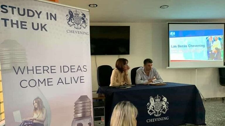 Anuncian próxima convocatoria a Becas Chevening de Reino Unido