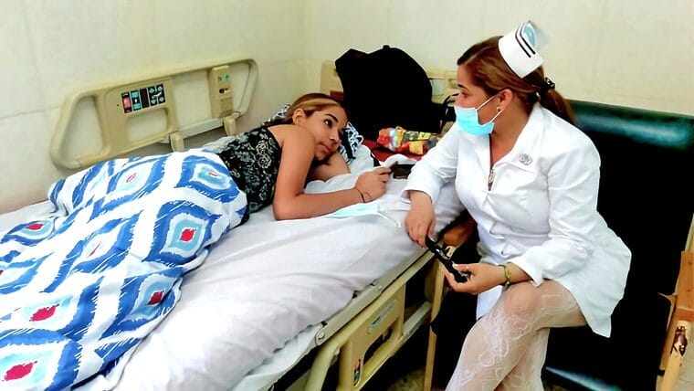 12 estudiantes del IPVCE de Camagüey hospitalizados tras escape de amoniaco en Fábrica de Cervezas Tínima
