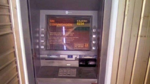 Reclaman a Etecsa por cajeros automáticos en La Habana
