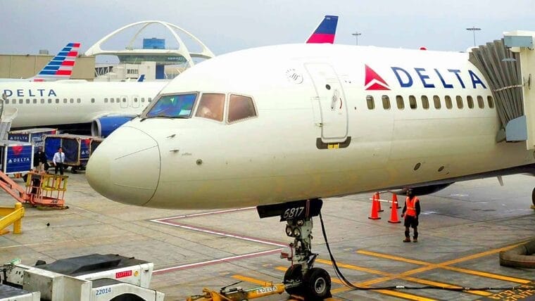 Chocan dos aviones en el Aeropuerto de Miami