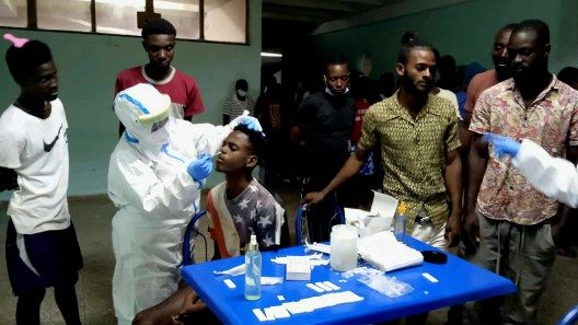 Migrantes haitianos llegan a playa de Cienfuegos