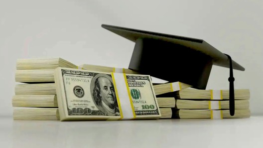 Corte Suprema elimina plan de condonación de préstamos estudiantiles
