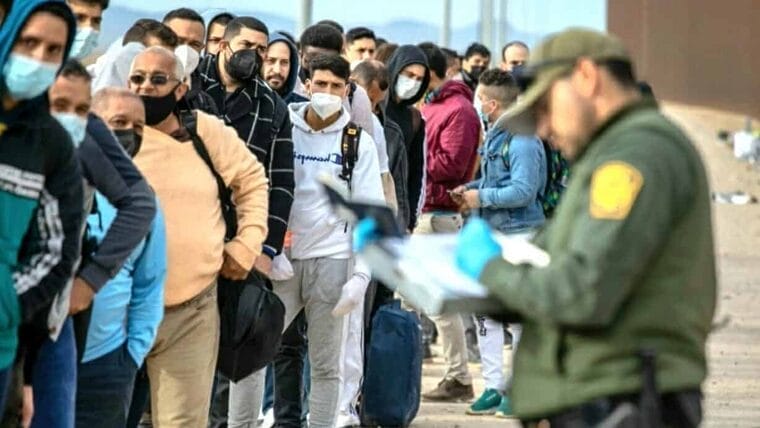 Migrantes no estarán obligados a esperar en México para solicitar asilo en Estados Unidos