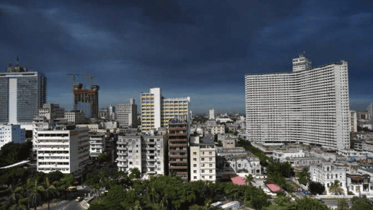 La Habana se cubrió con nubes de humo negro por el incendio en Matanzas