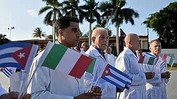 Italia contratará a 500 médicos cubanos