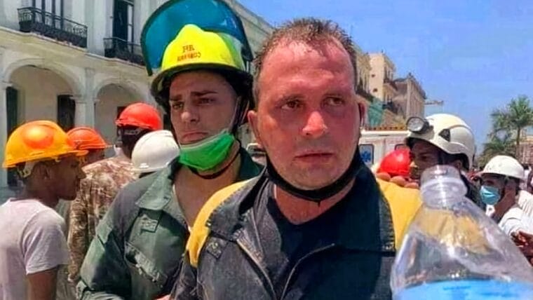 Bombero héroe del Saratoga entre los heridos por incendio en Matanzas
