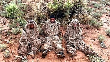 Tres migrantes intentan cruzar a Estados Unidos con un singular camuflaje