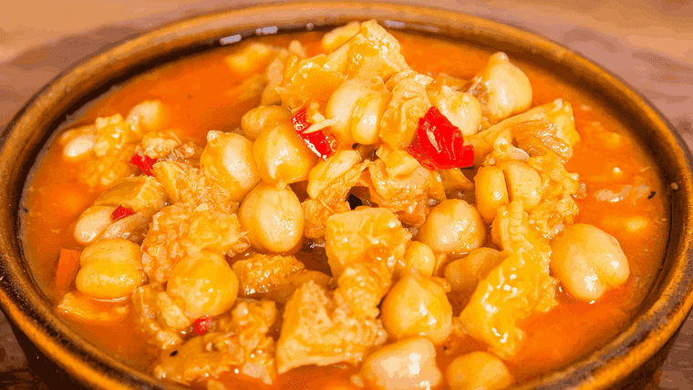 Potaje de garbanzos con pollo