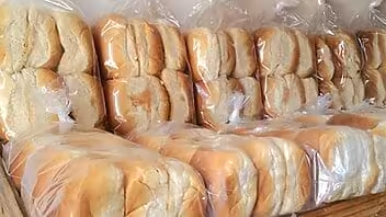 Tienda en MLC en La Habana vende pan de un negocio privado