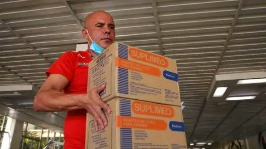 Más donaciones a Cuba: gobierno argentino manda más de siete toneladas de insumos y medicamentos