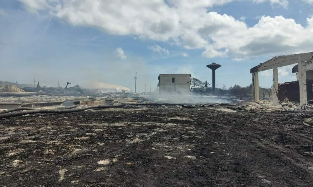 Extinguido incendio en Cuba: encuentran cuatro restos de desaparecidos