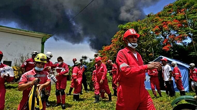 Buscarán desaparecidos cuando se logre apagar el incendio en Matanzas