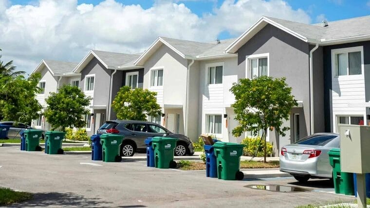Bajan los precios de las casas en Miami-Dade por primera vez en meses