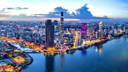 Empresa de Vietnam dona $100 mil dólares a Cuba tras incendio en Matanzas