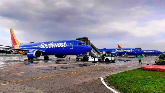 ¿Viajas de Estados Unidos a Cuba? ¿Es buena idea comprar vuelos ahora o esperar? Las aerolíneas apuntan a mantener tarifas altas