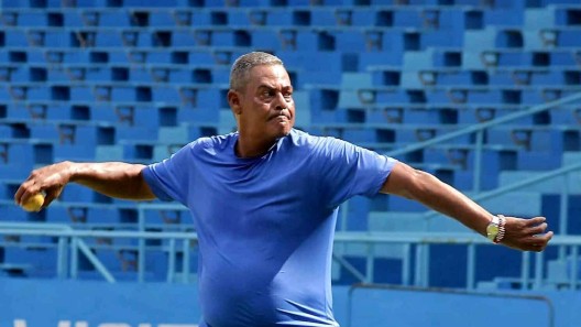 El otrora pitcher cubano Lázaro Valle sobrevivió a un accidente