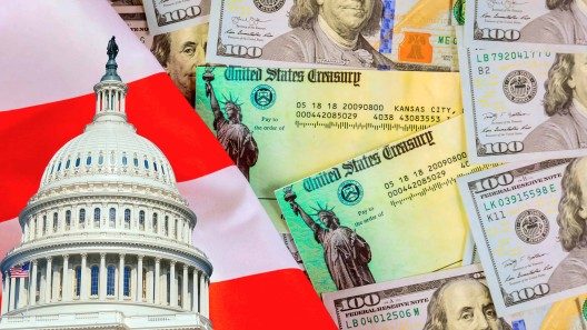Entregarán en Estados Unidos cheque de estímulo de $1400 dólares para quienes no calificaron antes
