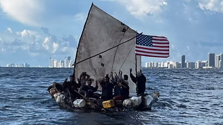 Advierten a balseros cubanos: “la temporada de huracanes no es una excepción, serán repatriados”
