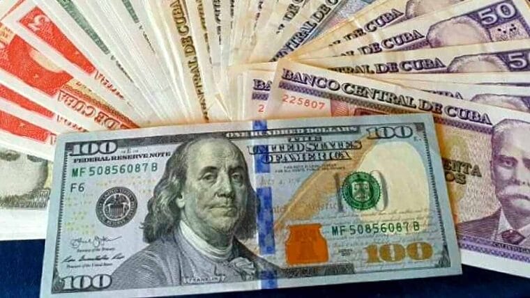El precio del dólar en Cuba sube hasta los 0 pesos en mercado informal, como en los años 90 