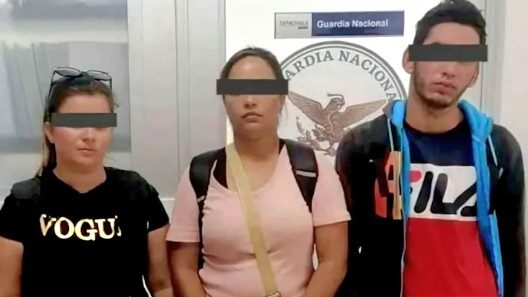 Cubanos detenidos en Aeropuerto de México: no declararon 50 mil dólares
