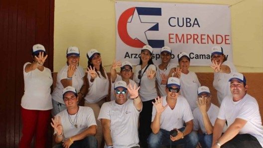 Cinco cubanos entre los empresarios más influyentes de América Latina