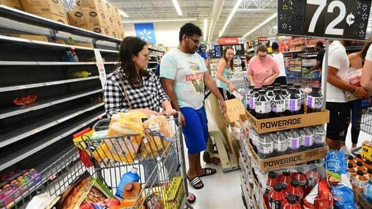 Refieren escasez en tiendas de Miami ante amenaza de la tormenta Ian ¿También en Cuba?