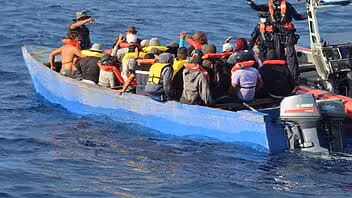 Guardia costera de Estados Unidos repatria a 80 balseros cubanos