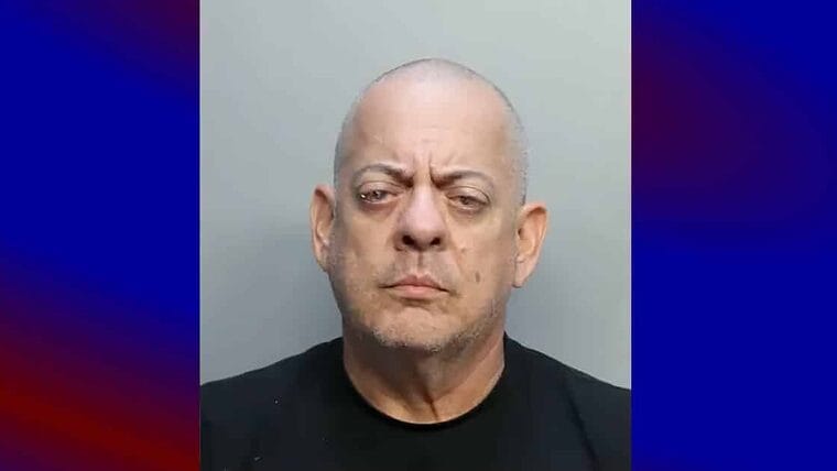 Cubano de Miami finge ser comprador de una casa y le roba un “rolex y cadena de oro” al realtor