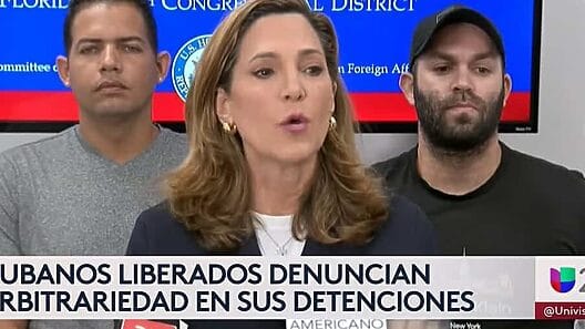 “Hay que respetar la Ley de Ajuste Cubano”, dice congresista María Elvira Salazar
