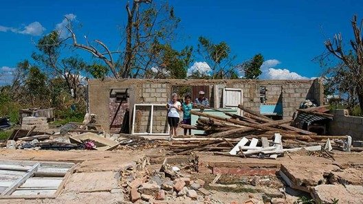 Detallan cómo cobrarán salario afectados por Huracán en Cuba