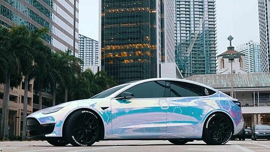 ¿Piensas viajar a Miami? Ahorra dinero alquilando un Tesla en el mismo aeropuerto por solo 28 dólares