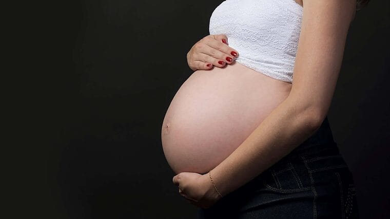 “Gozaste, ahora te toca sufrir”: mujeres cubanas cuentan experiencias traumáticas durante el parto