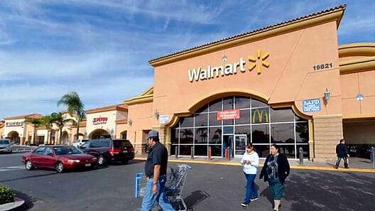 Tiroteo en Walmart deja seis muertos en Estados Unidos