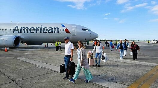 American Airlines avisa de cancelaciones de vuelos a Cuba por Tormenta Nicole