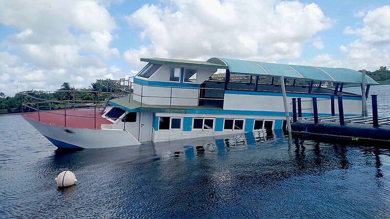 Gastan un millón de pesos cubanos en reparar un barco y lo dejan podrir 