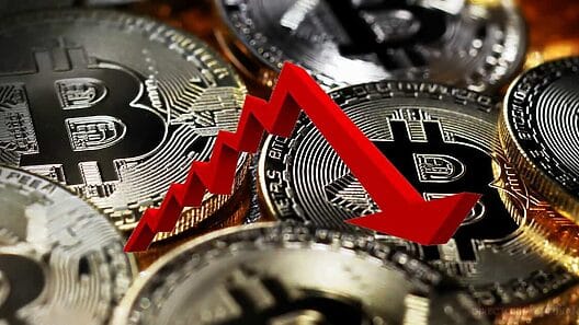 Decae abruptamente el mercado de criptomonedas por este motivo
