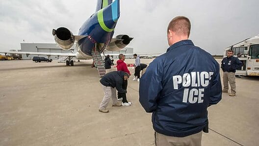 Cuba confirma que aceptará vuelos con deportados de Estados Unidos: “Tenemos disposición”