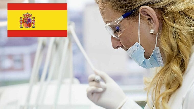 Abren la puerta en España a la contratación de médicos extranjeros