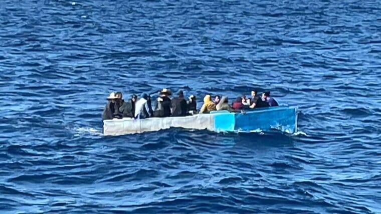 Devuelven a 60 balseros cubanos desde Estados Unidos, incluidos dos niños