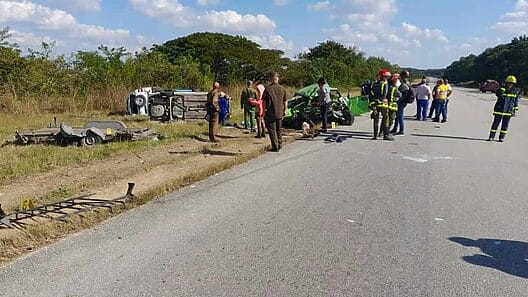 Fuera de peligro niños lesionados en accidente en Autopista Nacional de Cuba: su madre falleció en el siniestro