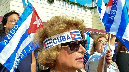 Polémica en Miami: ¿tienen los cubanos privilegios migratorios hacia EE.UU?