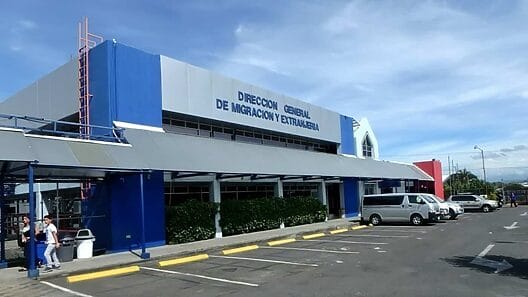 Costa Rica modifica reglamento de refugio y crea categoría especial para cubanos