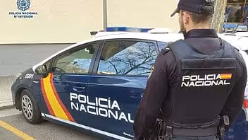 Cae banda en España que regularizaba cubanos por más de 6 mil euros