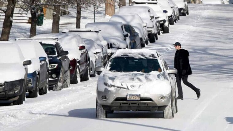 Tormenta invernal en Estados Unidos rompe planes navideños