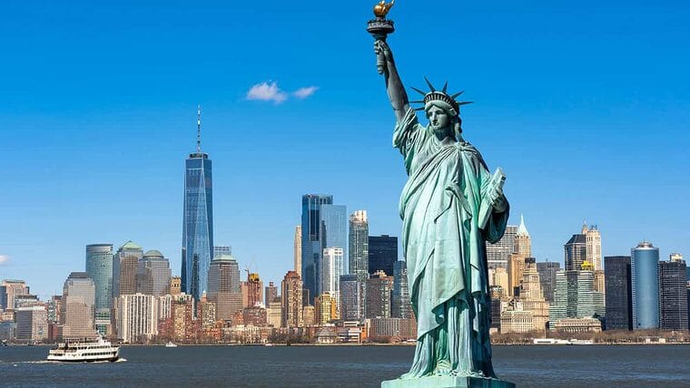 Estados Unidos alienta a cubanos a crear su propio negocio antes de emigrar ilegalmente