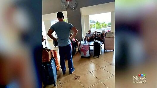 Turistas canadienses varados en Cuba por retrasos de Sunwing